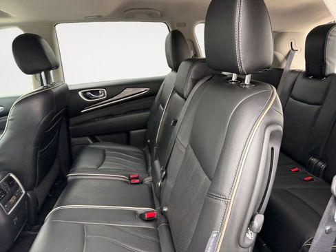 Used 2019 INFINITI QX60 Luxe w/ Essential Package image 30