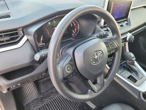 Certified 2025 Toyota RAV4 XLE image 26
