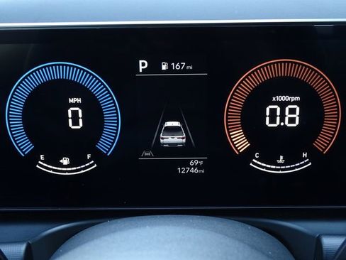 Used 2025 Hyundai Santa Cruz SE image 29