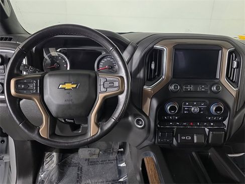 Used 2022 Chevrolet Silverado 1500 High Country image 12