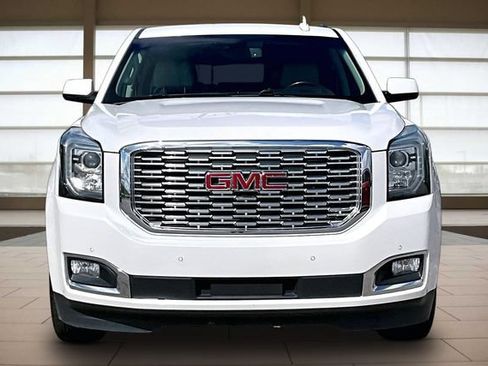 Used 2019 GMC Yukon Denali w/ Enhanced Security Package AWD/4WD image 3