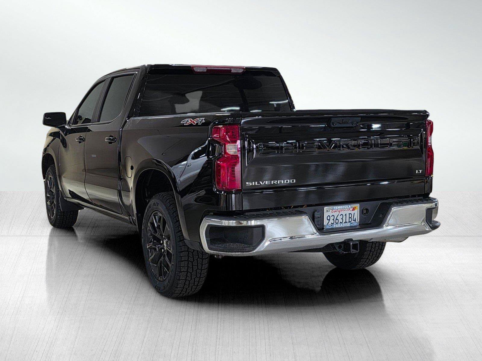 Used 2025 Chevrolet Silverado 1500 LT AWD/4WD image 5