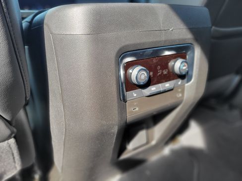 Used 2026 Chevrolet Tahoe Z71 w/ Comfort Package image 37