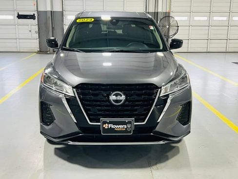 Used 2024 Nissan Kicks S FWD image 12