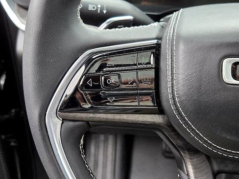 Used 2023 Jeep Grand Cherokee L Overland image 27