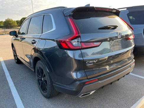 Used 2023 Honda CR-V Sport Touring image 4