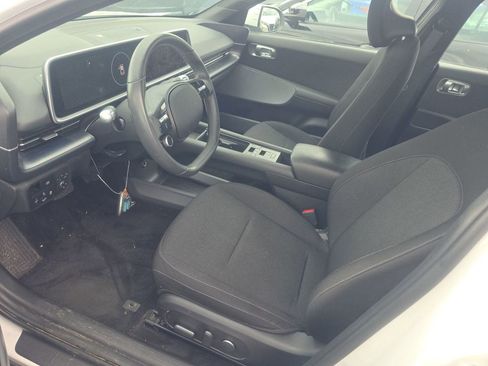 Used 2024 Hyundai Ioniq 6 SE RWD image 5