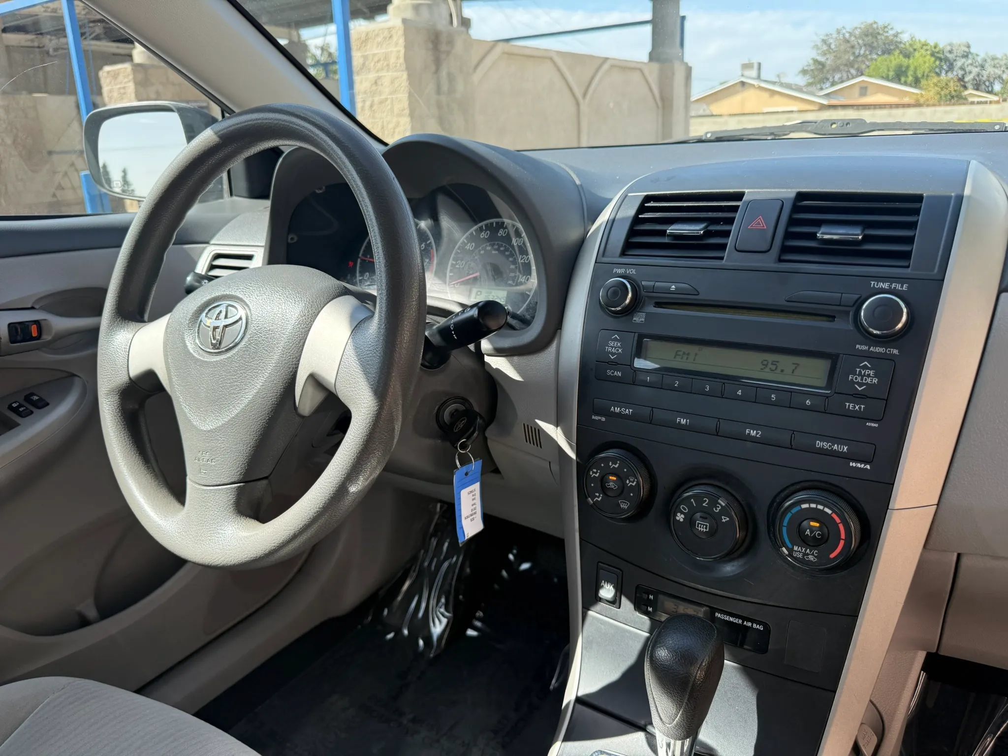 Used 2010 Toyota Corolla LE w/ All Weather Guard Pkg FWD image 18