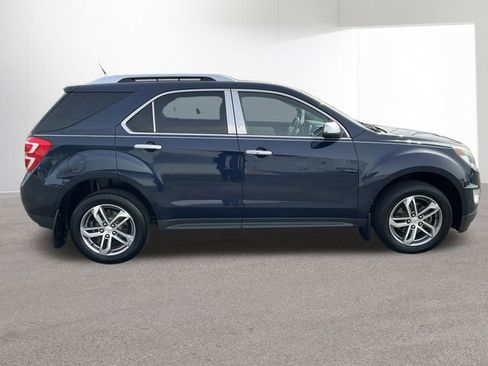 Used 2016 Chevrolet Equinox LTZ w/ Enhanced Convenience Package image 32