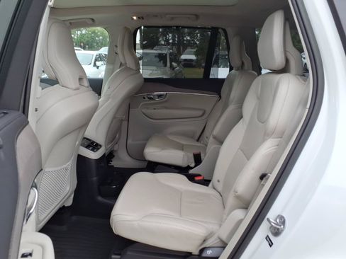 Used 2022 Volvo XC90 T8 Inscription w/ Advanced Package AWD/4WD image 8