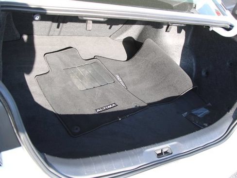Certified 2025 Nissan Altima 2.5 S FWD image 11