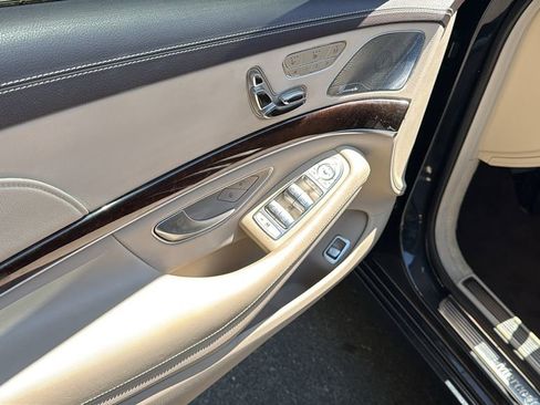 Used 2020 Mercedes-Benz S 560 4MATIC Sedan image 20