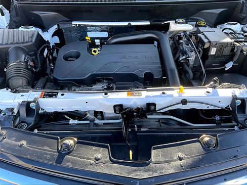 Used 2023 Chevrolet Equinox LT image 28