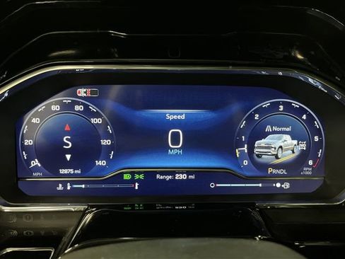 Used 2025 Chevrolet Silverado 1500 LT image 18