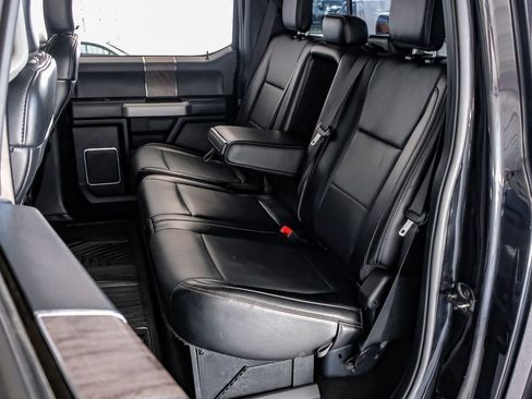 Used 2019 Ford F250 Lariat w/ Lariat Ultimate Package image 38