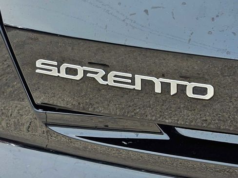 Certified 2023 Kia Sorento S w/ Panoramic Sunroof Package image 12