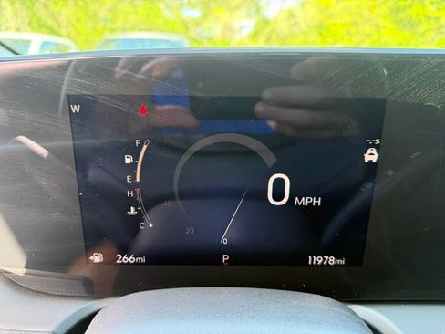 Used 2025 Buick Encore GX Preferred image 4