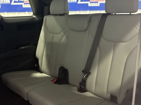 Used 2024 Hyundai Palisade SEL FWD image 28