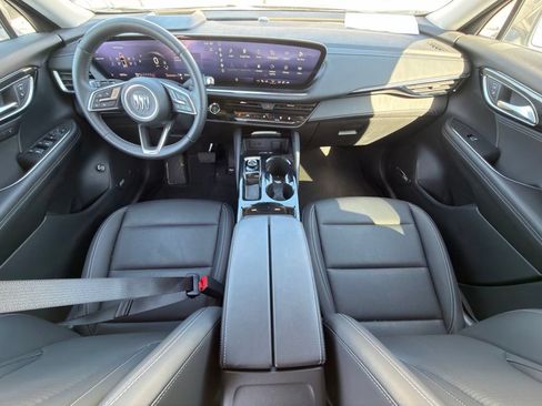 Used 2025 Buick Envision Preferred AWD/4WD image 9