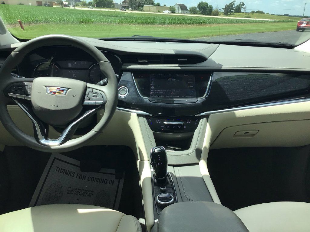 Used 2024 Cadillac XT6 Premium Luxury AWD/4WD image 22