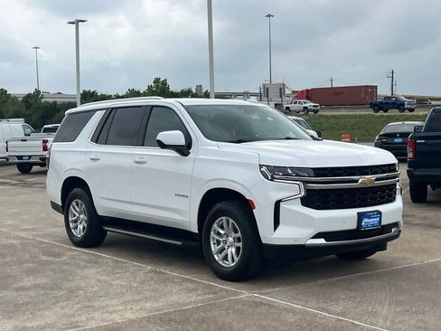 Used 2022 Chevrolet Tahoe LS w/ Driver Alert Package RWD image 4