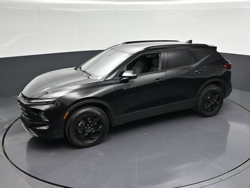Used 2024 Chevrolet Blazer LT w/ Midnight/Sport Edition FWD image 22