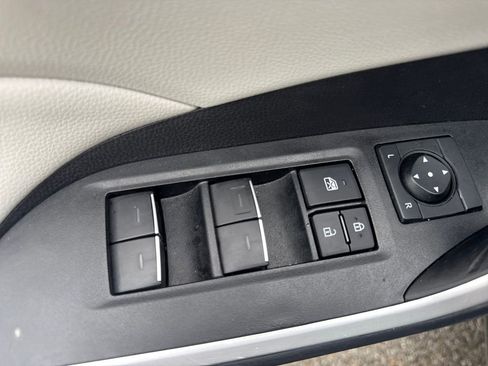 Used 2025 Toyota RAV4 XLE Premium FWD image 21