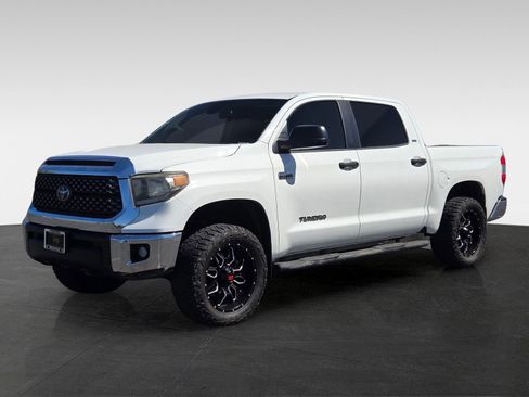 Used 2020 Toyota Tundra SR5 w/ SR5 Upgrade Package RWD image 8