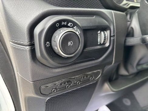 Used 2024 Jeep Wrangler Unlimited Rubicon image 18