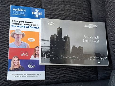 Used 2022 Chevrolet Silverado 1500 LT image 26