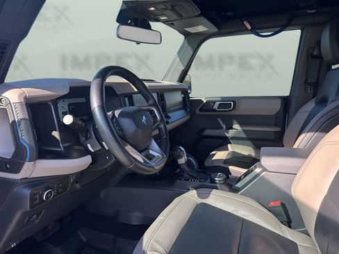 Used 2022 Ford Bronco Wildtrak image 9