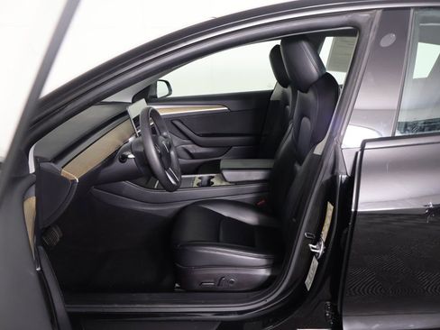 Used 2021 Tesla Model 3 Standard Range Plus image 27