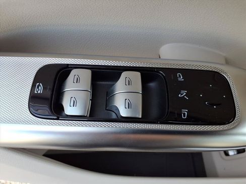 New 2026 Mercedes-Benz GLC 300 4MATIC image 12
