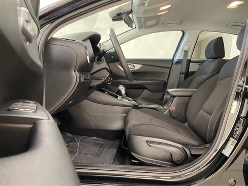 Used 2023 Kia Forte LXS image 12