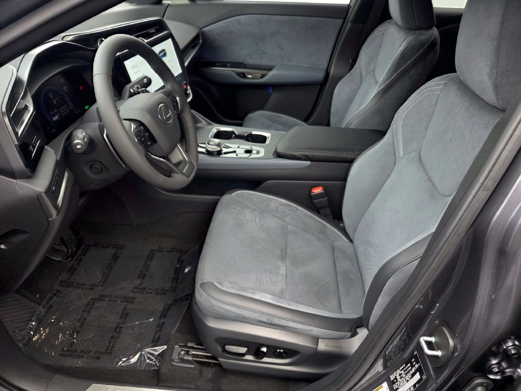 Used 2026 Lexus RZ 450e AWD w/ Accessory Package (Z2) image 9
