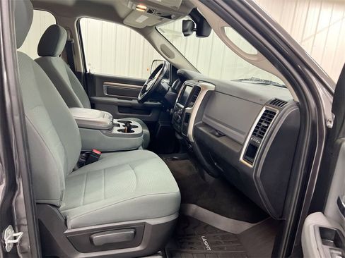 Used 2016 RAM 1500 Classic SLT w/ SLT Plus D￩cor Group image 21