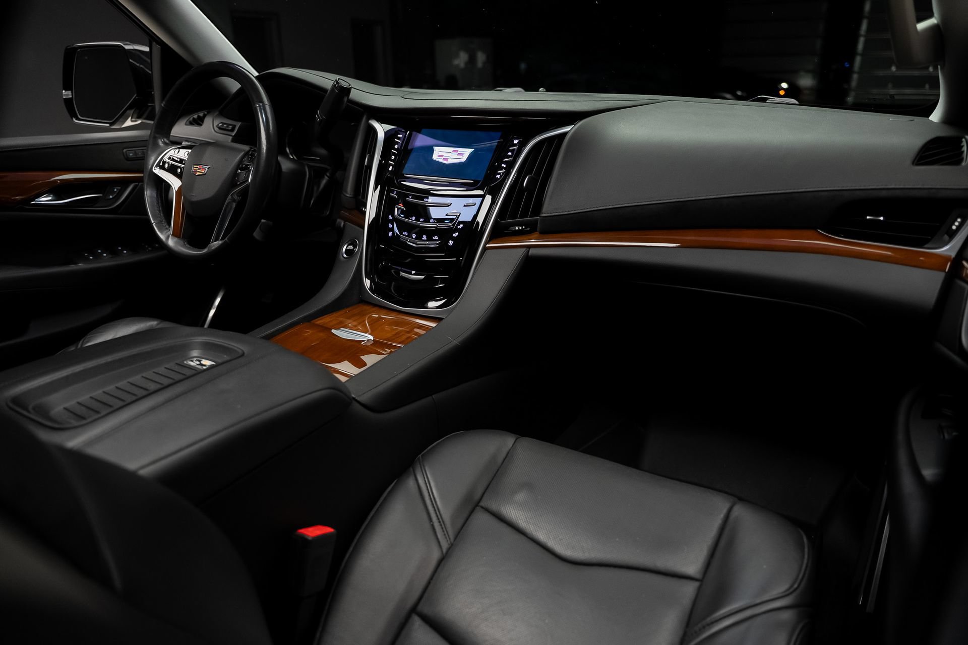 Used 2020 Cadillac Escalade Luxury RWD image 50