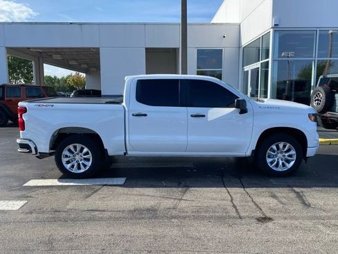 Used 2023 Chevrolet Silverado 1500 Custom image 11