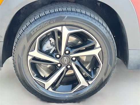 Used 2023 Chevrolet TrailBlazer RS image 29