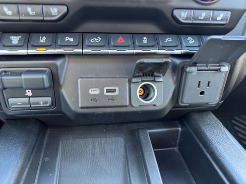 Used 2023 Chevrolet Silverado 2500 LTZ w/ LTZ Plus Package image 21