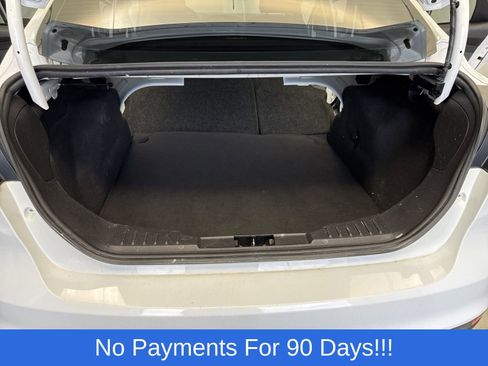 Used 2018 Ford Focus SE image 35