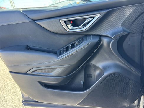 Used 2023 Subaru Forester Premium w/ Popular Package #1 image 9