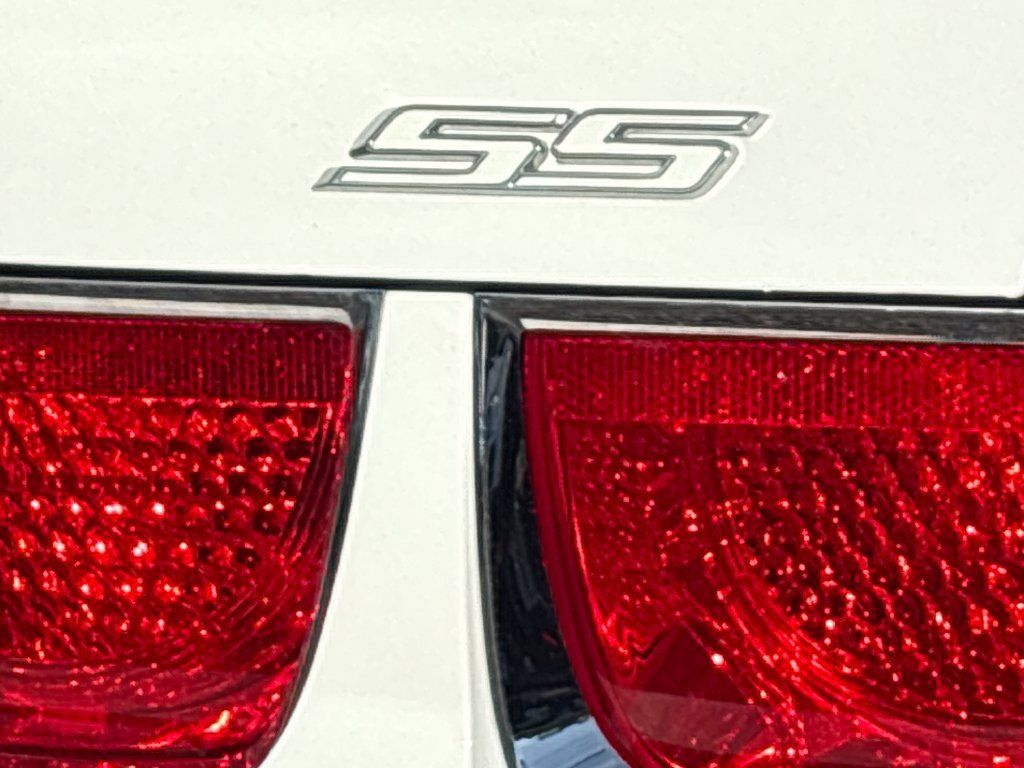 Used 2011 Chevrolet Camaro SS RWD image 22