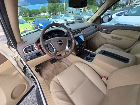 Used 2012 GMC Yukon XL SLT w/ Regional Value Package RWD image 14