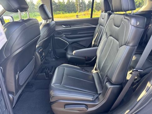 Certified 2022 Jeep Grand Cherokee L Limited AWD/4WD image 21