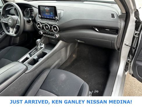 Used 2023 Nissan Sentra SV image 20