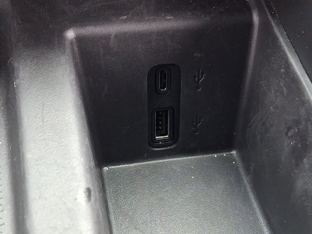 Used 2026 GMC Acadia Elevation FWD image 31