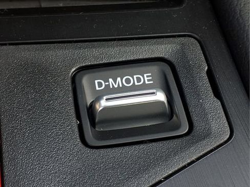 New 2026 Nissan Kicks SR AWD/4WD image 13