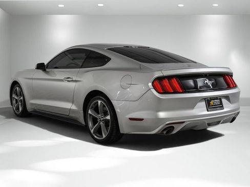Used 2016 Ford Mustang Coupe w/ Equipment Group 051A RWD image 8