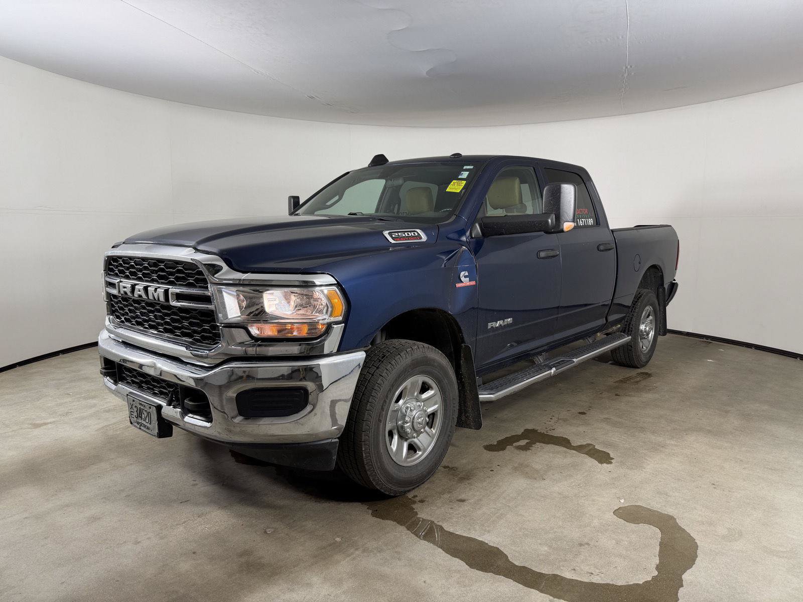Used 2022 RAM 2500 Tradesman w/ Chrome Appearance Group AWD/4WD image 11